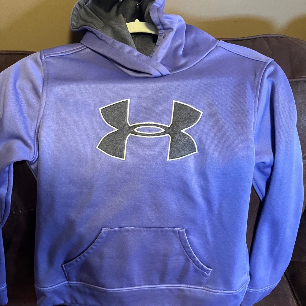 Girls Under Armour hoodie
